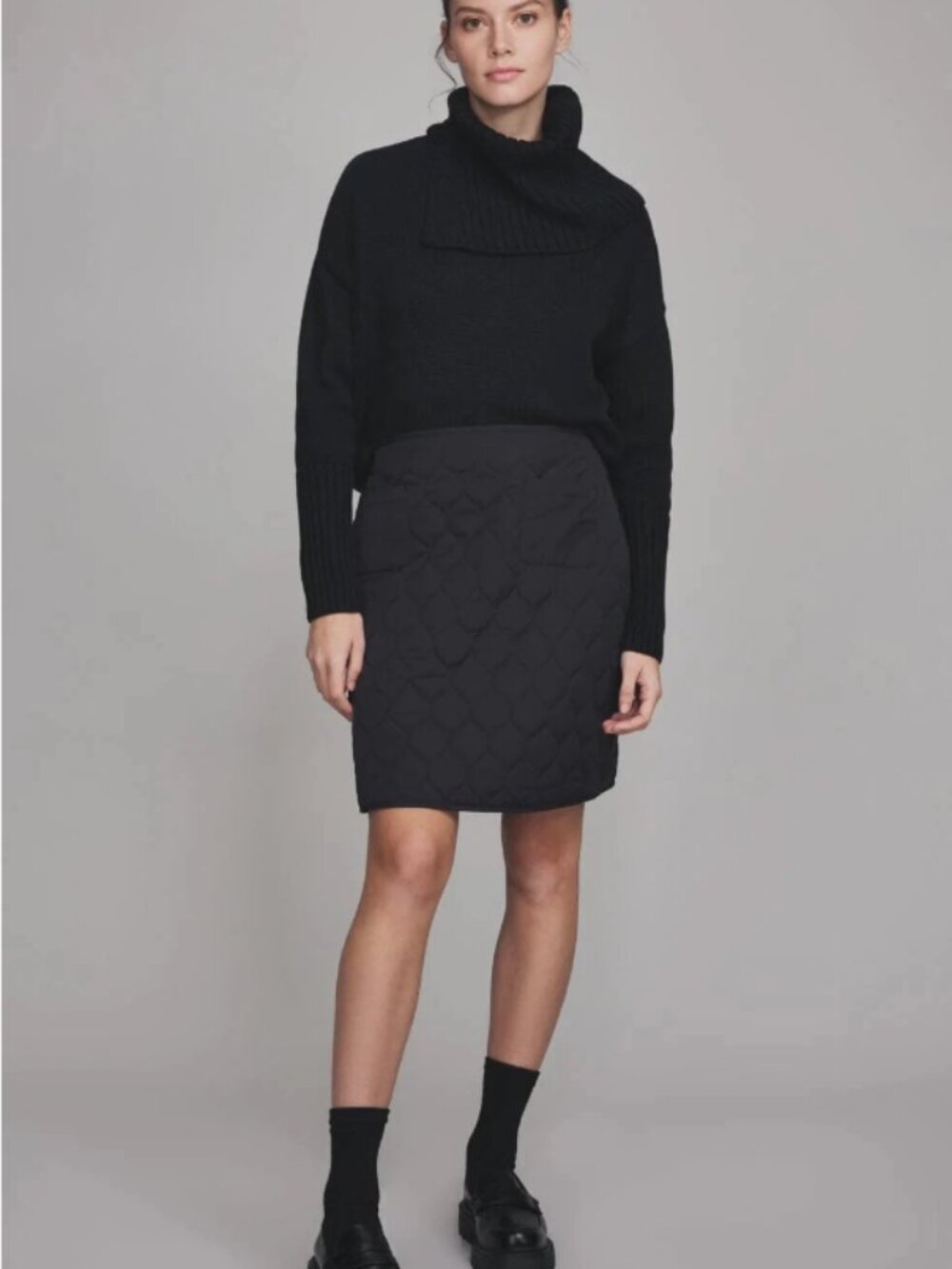 Alp N Rock Kiko Black Skirt Quilted with Front pockets Size M
